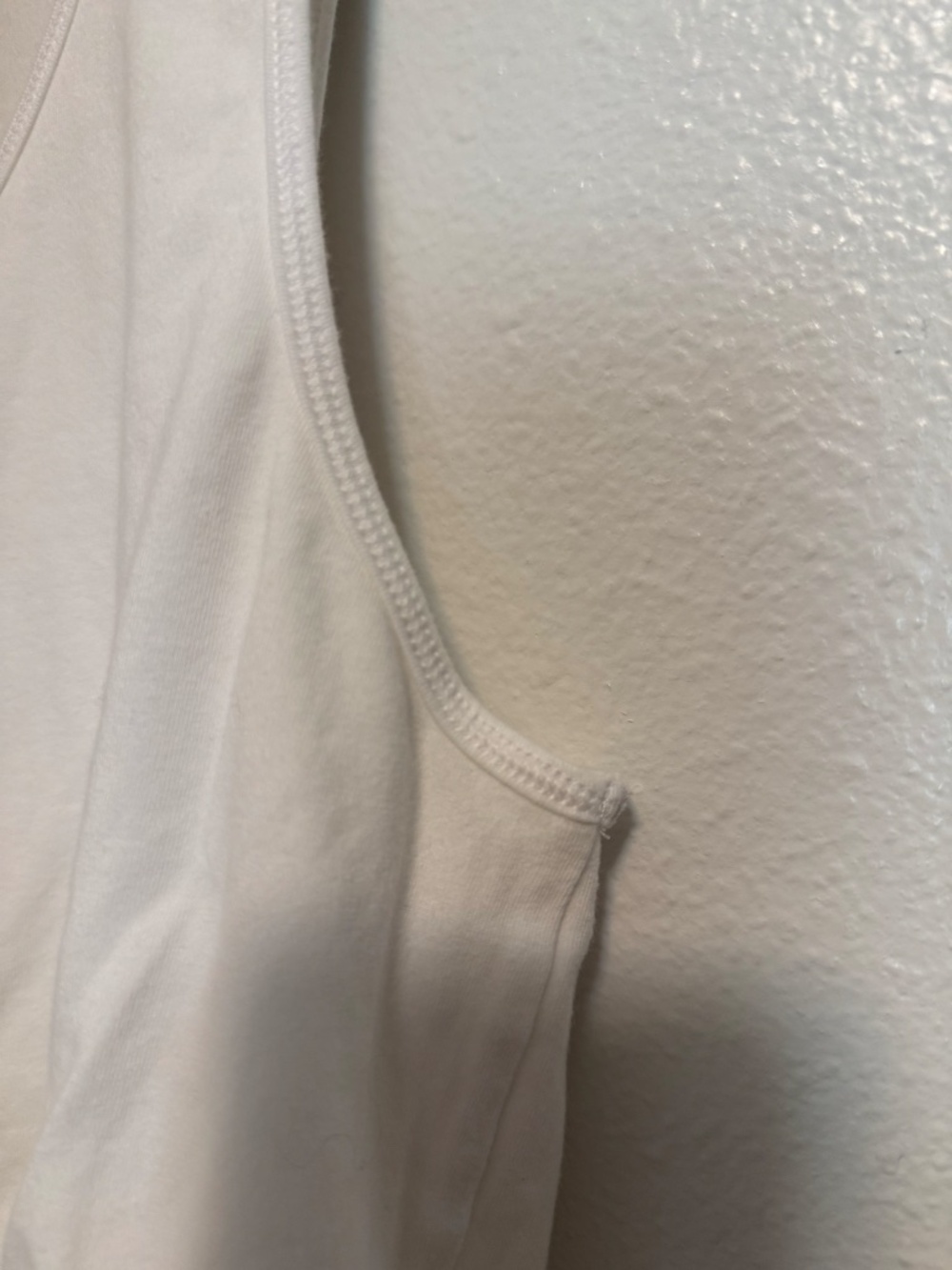 Duluth - No-Yank Wireless Built-In Bra White Scoop Neck Stretch Tank Top - 1X - Picture 8 of 10